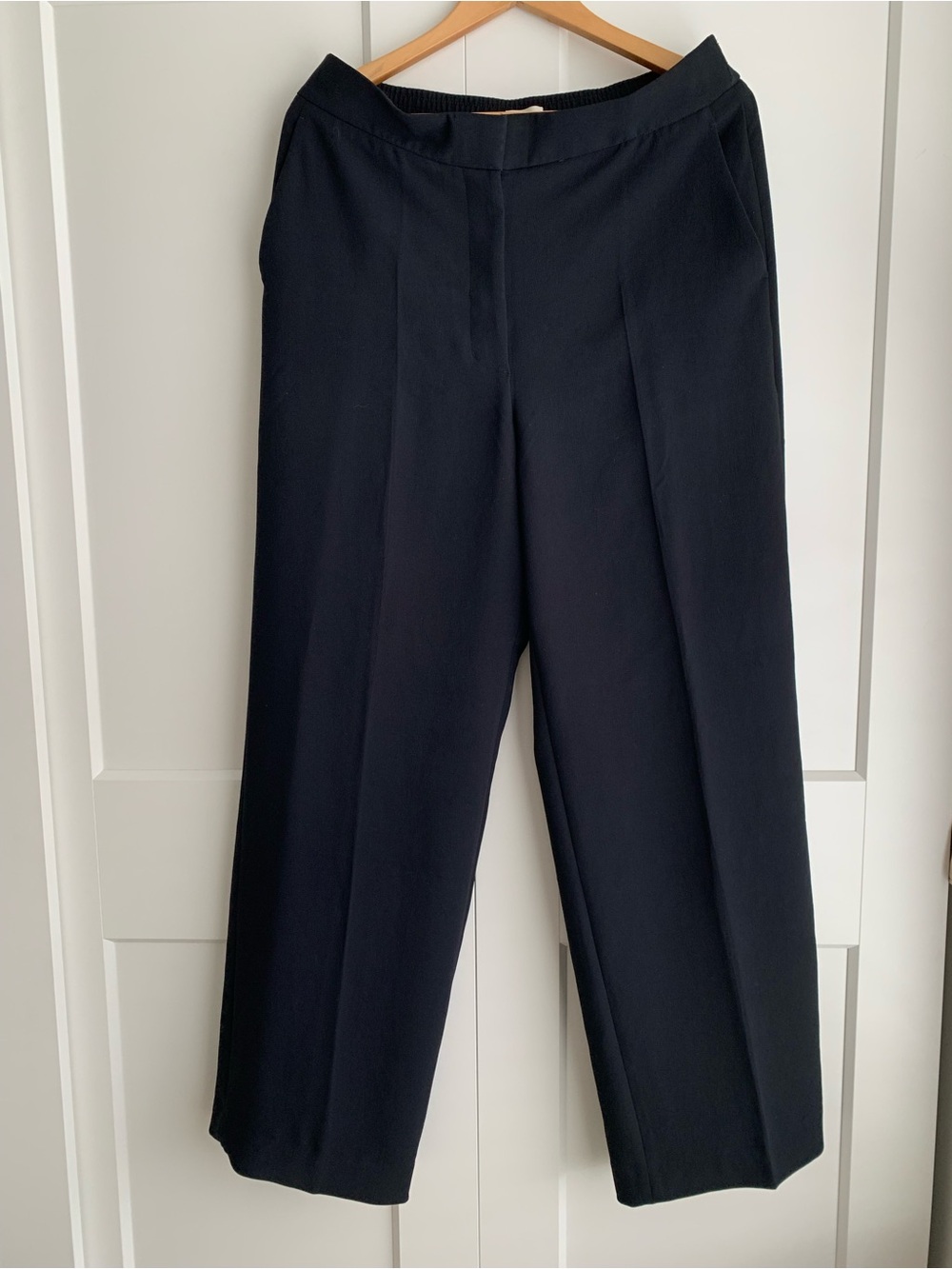 Aritizia Alanya Crepe Pant High Waisted Wide-Leg with elastic back waist size 12